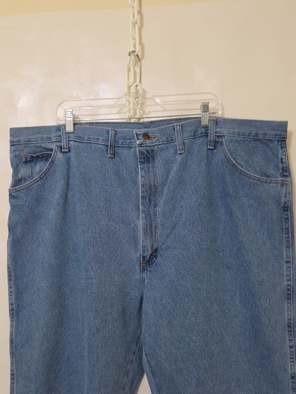 Rustler Classic Men's Regular Fit Blue Denim Jeans‎ - Size 48 x 32 New with Tags